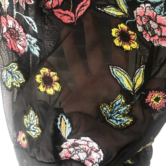 Zara Black Floral Crochet Bodysuit - Picture 5 of 9
